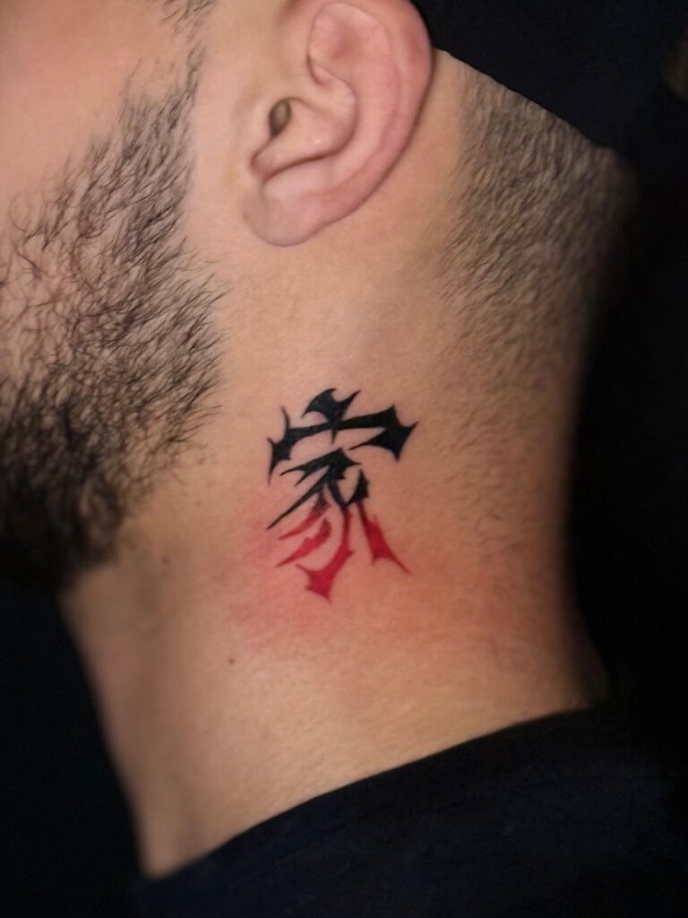 Boyun Yazı Dövmemiz